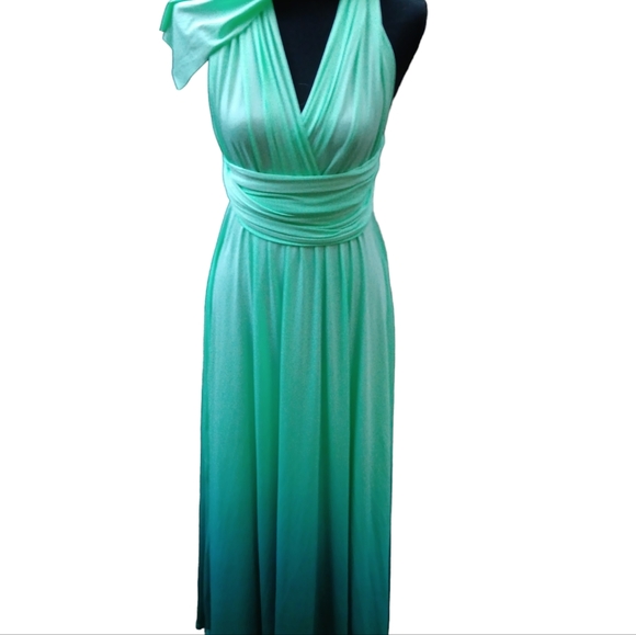 Dress - Picture 3 of 5